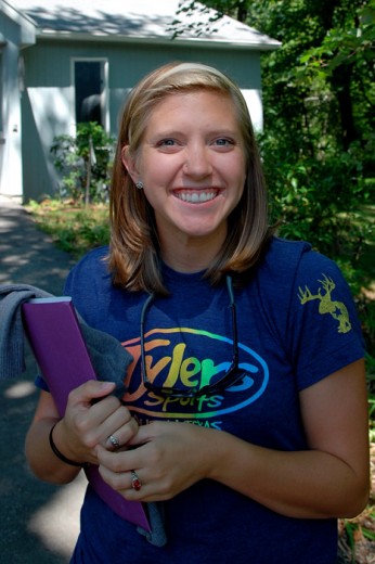 2010 AMA Volunteers - Emmanuel House_13